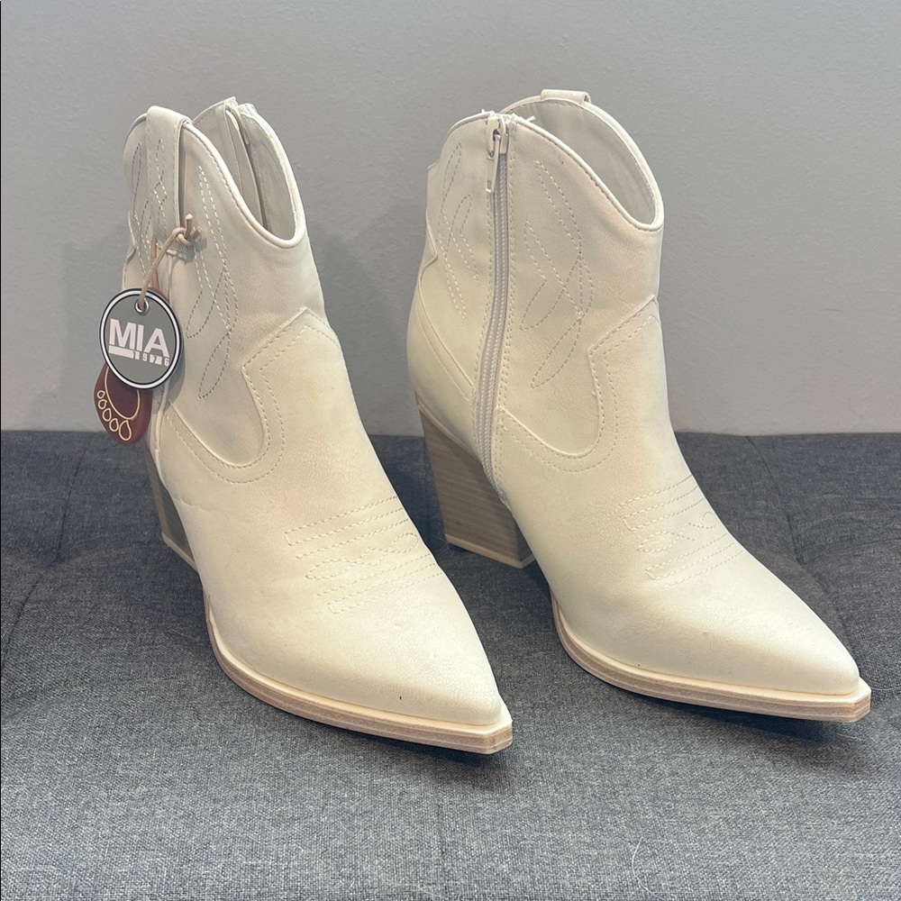 MIA Cream Pointed Toe Western Ankle Booties with Stacked Heel